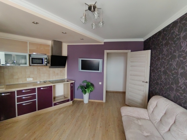 
  Продается 2-комн. квартира, 57.7 м², Большая Подгорная ул, д. 38
. Фото 6.