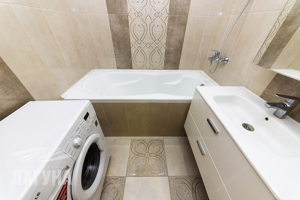 
  Продается 3-комн. квартира, 83.5 м², Архитектора Василия Болдырева ул, д. 4
. Фото 9.