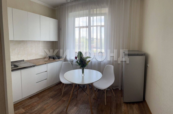 
  Продается 1-комн. квартира, 35 м², Айвазовского ул, д. 31
. Фото 1.