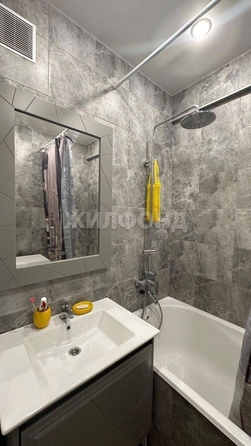 
  Продается 2-комн. квартира, 63.8 м², Челюскинцев ул, д. 2
. Фото 8.