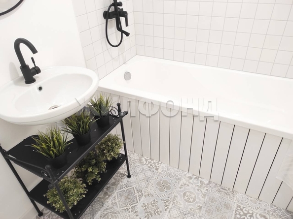 
  Продается 2-комн. квартира, 66 м², Сосновый пер, д. 8
. Фото 5.