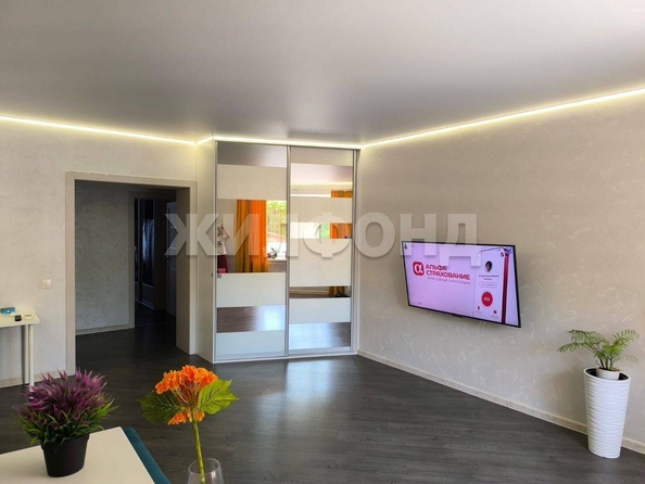 
  Продается 3-комн. квартира, 87.1 м², Октябрьская ул, д. 26
. Фото 2.