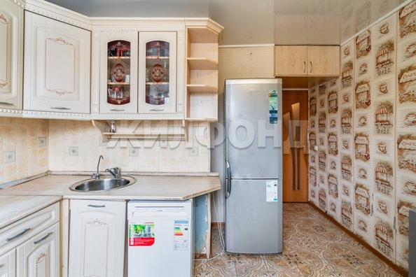 
  Продается 3-комн. квартира, 60.4 м², Беринга ул, д. 16
. Фото 10.