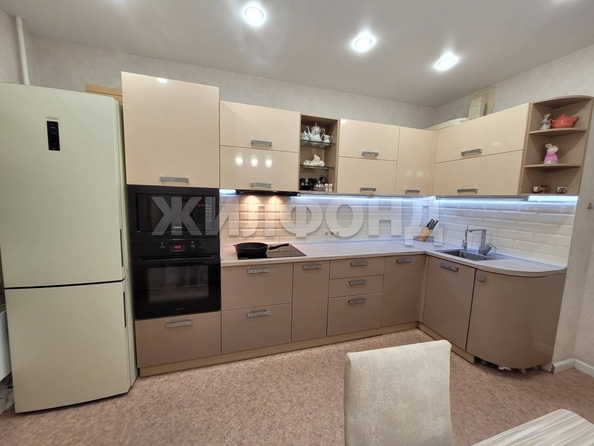 
  Продается 3-комн. квартира, 76.9 м², Дальне-Ключевская ул, д. 16А
. Фото 9.