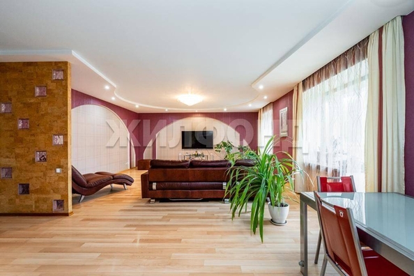 
  Продается 3-комн. квартира, 106.6 м², Тверская ул, д. 81
. Фото 1.