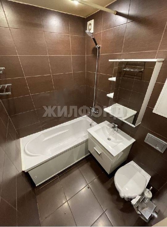 
  Продается 3-комн. квартира, 41 м², Переездный пер, д. 2
. Фото 9.