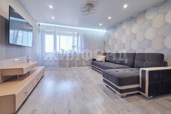 
  Продается 3-комн. квартира, 62.4 м², Сергея Лазо ул, д. 24
. Фото 1.