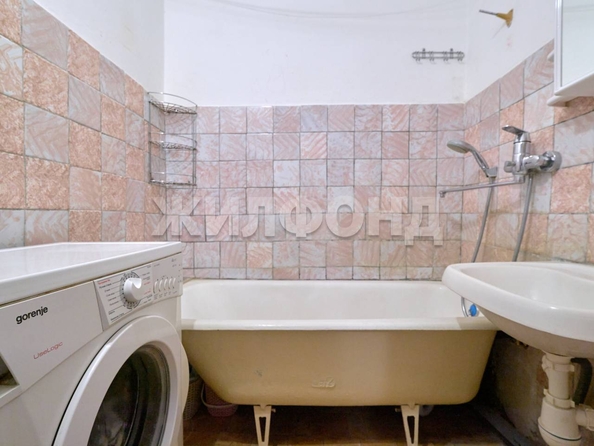 
  Продается 3-комн. квартира, 60.6 м², Суворова ул, д. 13
. Фото 14.