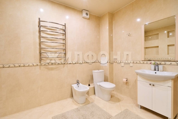 
  Продается 3-комн. квартира, 124 м², Дзержинского ул, д. 60
. Фото 10.