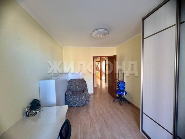 
  Продается 3-комн. квартира, 76.7 м², Ленина пр-кт, д. 180
. Фото 10.