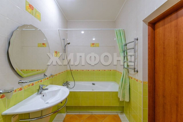 
  Продается 4-комн. квартира, 152 м², Вершинина ул, д. 24В
. Фото 10.