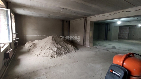 
  Продается универсальное помещение, 239 м², Розы Люксембург ул
. Фото 1.