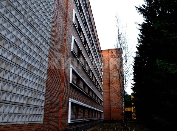 
  Продается универсальное помещение, 6000 м², Заводская ул
. Фото 3.