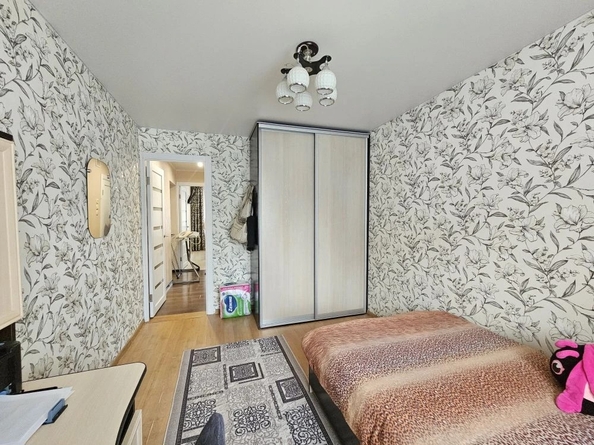 
  Продам 3-комн. квартиру 57.9 м². Фото 12.