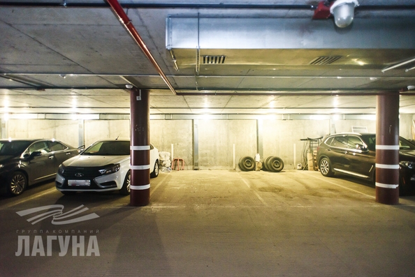
  Продается парковка 15.7 м². Фото 1.