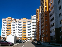 Продается 1-комнатная квартира ЖК Антона Петрова, дом 221г, 37.6  м&sup2;, 6900000 рублей