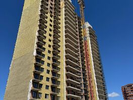 Продается 3-комнатная квартира ЖК Зеленая высотка на Калинина, 64 м², 8000000 рублей