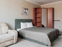 Снять трехкомнатную квартиру Авиаторов ул, 90  м&sup2;, 6250 рублей