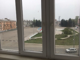 Продается 3-комнатная квартира Октябрьская ул, 79.4 м², 1800000 рублей
