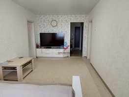 Продается 4-комнатная квартира мкр 7-й, 82 м², 3600000 рублей