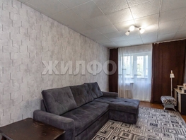 Продается 3-комнатная квартира Глушкова ул, 57.2 м², 4600000 рублей