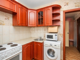 Продается 2-комнатная квартира 50-летия Октября пр-кт, 45.8  м&sup2;, 6450000 рублей