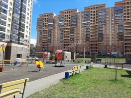 2-комнатная квартира, 76 м², 4/17 этаж