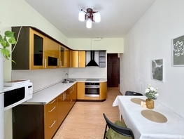 Продается 2-комнатная квартира Пихтовая ул, 48.4 м², 5200000 рублей