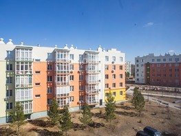 Продается 3-комнатная квартира Осенний б-р, 49.6  м², 6950000 рублей