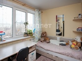 Продается 3-комнатная квартира Строителей б-р, 47.9  м², 4750000 рублей