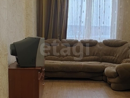 Снять однокомнатную квартиру Героев Революции ул, 38 м², 27000 рублей