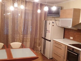 Снять трехкомнатную квартиру Щетинкина ул, 81.7 м², 70000 рублей