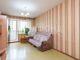 Продается 3-комнатная квартира Бориса Богаткова ул, 60 м², 6500000 рублей