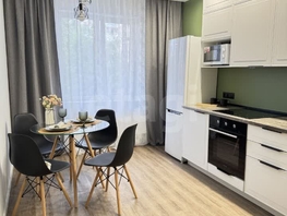 Продается 1-комнатная квартира Татьяны Снежиной ул, 42.6 м², 5520000 рублей