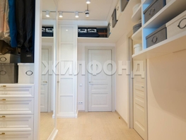 Продается 3-комнатная квартира Кирова ул, 121.2  м&sup2;, 30000000 рублей