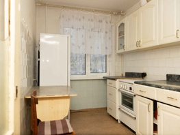 Продается 4-комнатная квартира Бориса Богаткова ул, 74.5  м&sup2;, 7480000 рублей