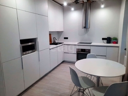 Снять трехкомнатную квартиру Гурьевская ул, 88  м&sup2;, 55000 рублей