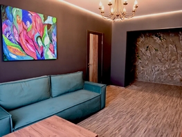 Снять трехкомнатную квартиру Красный пр-кт, 79  м&sup2;, 4950 рублей