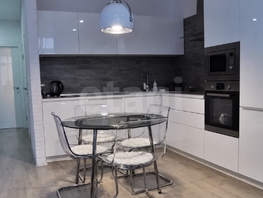 Продается 3-комнатная квартира В. Высоцкого ул, 61  м&sup2;, 8600000 рублей