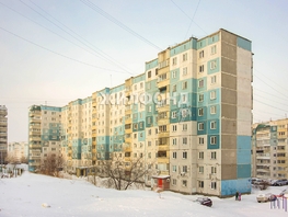 Продается 4-комнатная квартира В. Высоцкого ул, 80.2  м², 5600000 рублей