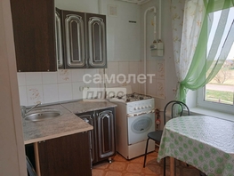 Продается 3-комнатная квартира Лизы Чайкиной ул, 56 м², 1850000 рублей