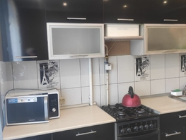 Снять трехкомнатную квартиру Гашека ул, 96  м², 40000 рублей