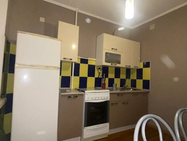 Снять трехкомнатную квартиру 10 лет Октября ул, 63  м&sup2;, 3700 рублей