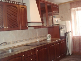 2-комнатная квартира, 75 м², 2/10 этаж