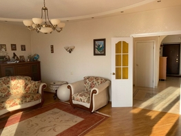 Продается 3-комнатная квартира 79 Гвардейской Дивизии ул, 98  м², 10500000 рублей
