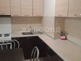 Продается 2-комнатная квартира Ягодная ул, 38.2 м², 4620000 рублей