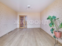 Продается 2-комнатная квартира Карповский пер, 66.9 м², 8650000 рублей
