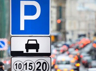 В апреле начинается тестирование платных парковок на Красном проспекте