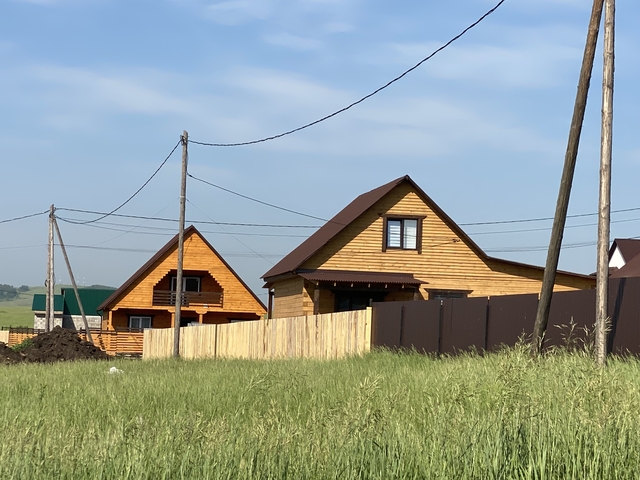 За городом в этом году строится меньше частных домов 